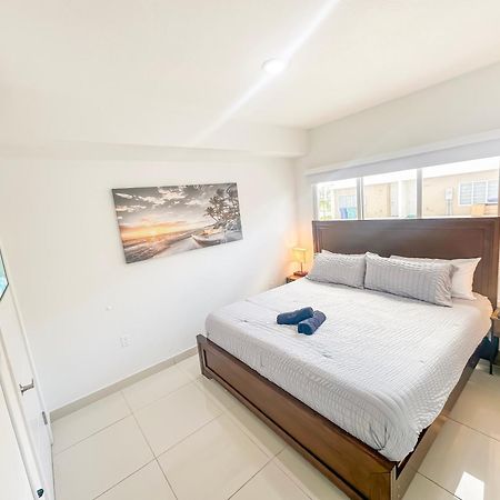 Vacay Spot Experience Luna Sky! 65" Tv Bar, Bbq, Shower Massage Jets, Music, Go To Fl Keys Homestead Exterior photo