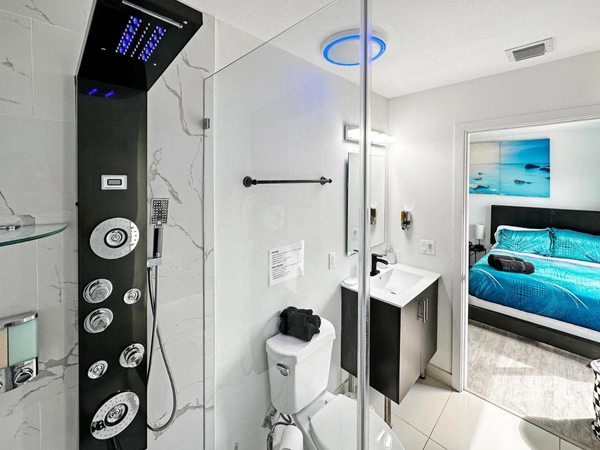 Vacay Spot Experience Luna Sky! 65" Tv Bar, Bbq, Shower Massage Jets, Music, Go To Fl Keys Homestead Exterior photo