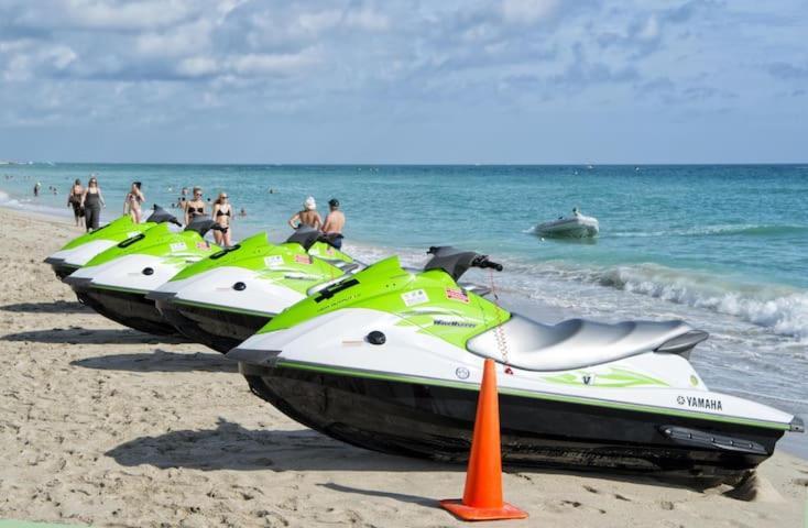 Vacay Spot Experience Luna Sky! 65" Tv Bar, Bbq, Shower Massage Jets, Music, Go To Fl Keys Homestead Exterior photo