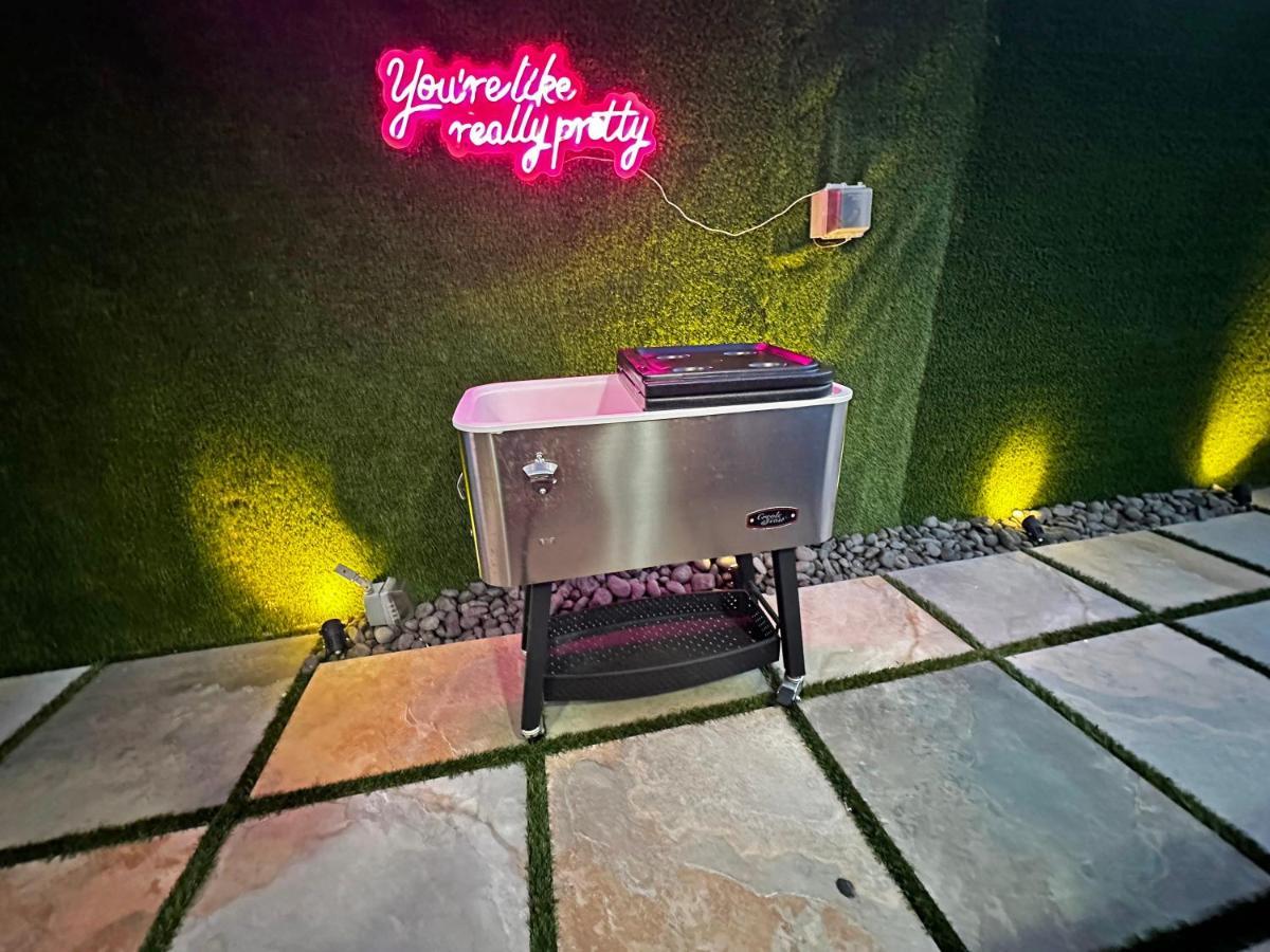 Vacay Spot Experience Luna Sky! 65" Tv Bar, Bbq, Shower Massage Jets, Music, Go To Fl Keys Homestead Exterior photo
