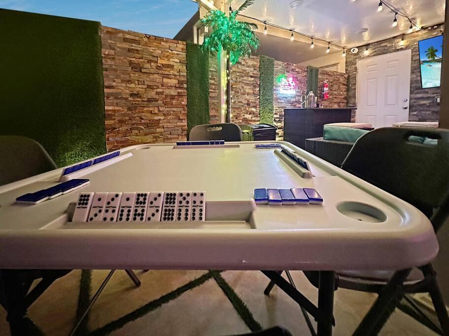 Vacay Spot Experience Luna Sky! 65" Tv Bar, Bbq, Shower Massage Jets, Music, Go To Fl Keys Homestead Exterior photo